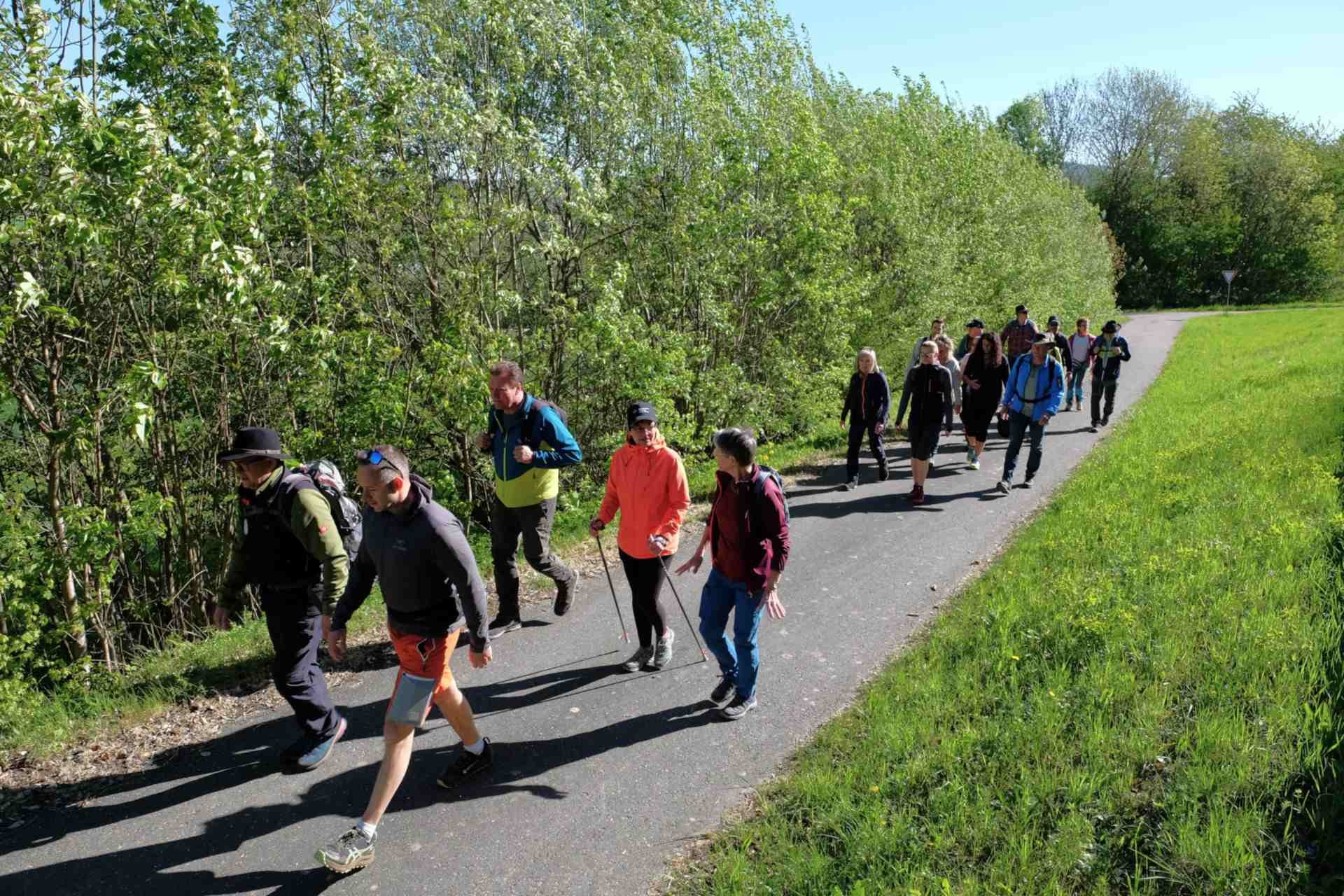 05 a Wanderung in den Mai - sportlich und Genießer